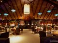 KomandooFalhuRestaurantInterior2
