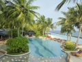 Royal_Island_swimming pool 05